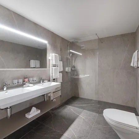 Hotel Grindelwalderhof 3*